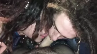 Куколды сосут хуи любовников своих блудливых жен