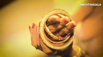 Семейная парочка занялись страстной еблей в гладенькую киску после горячей ванной