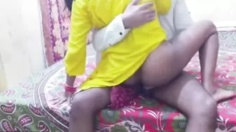 Для зрителей индийская пара ебется в видеочате